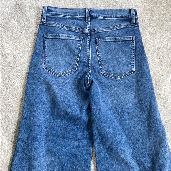 Banana Republic Wide-Leg Jeans - Picture 10 of 12